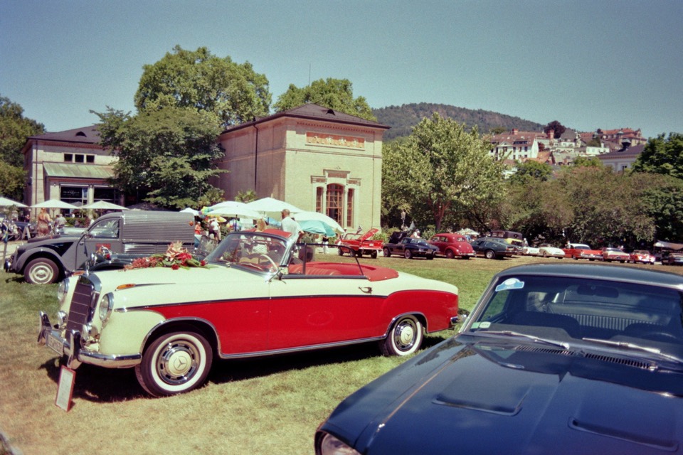 Oldtimertreffen auf der Wiese